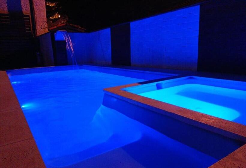 호스텔 Pousada Tribo Ubatuba