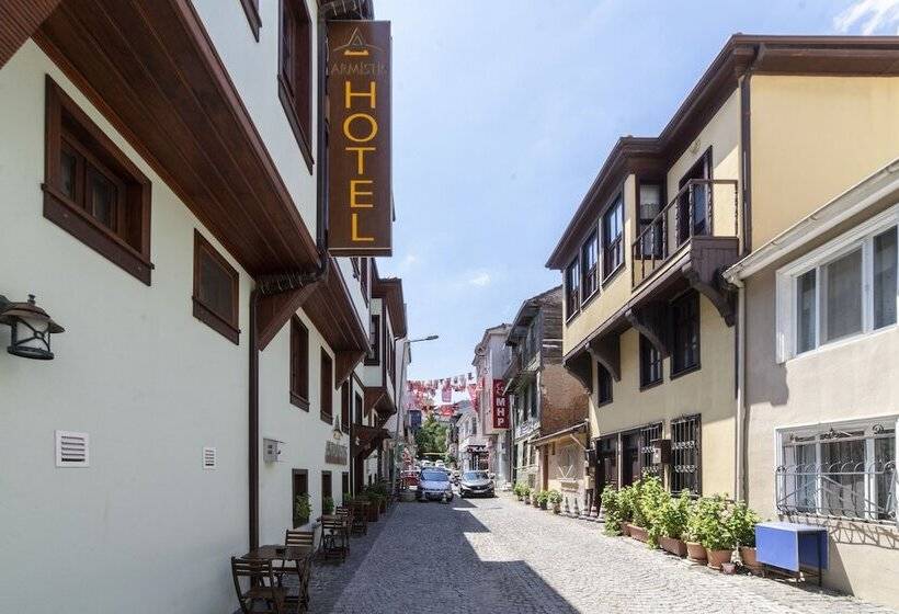 تختخواب و صبحانه Armistis