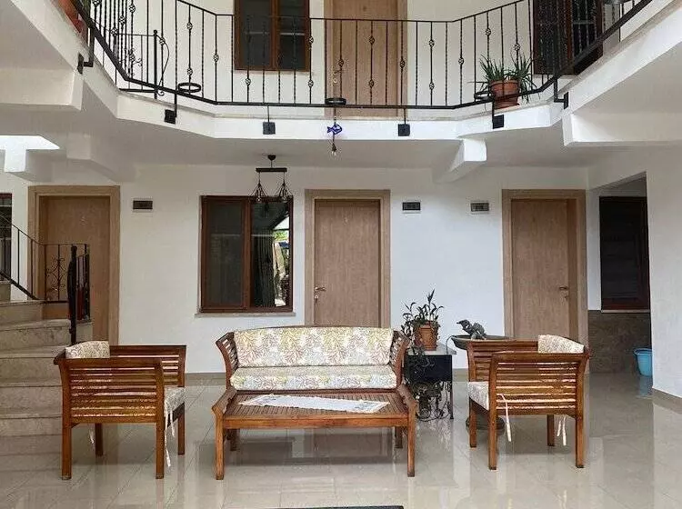 ホテル Antandros Narlı Konak