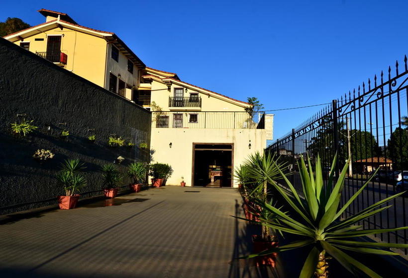 هتل Boroni Palace