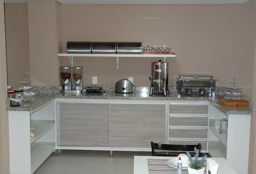 هتل Cerrado
