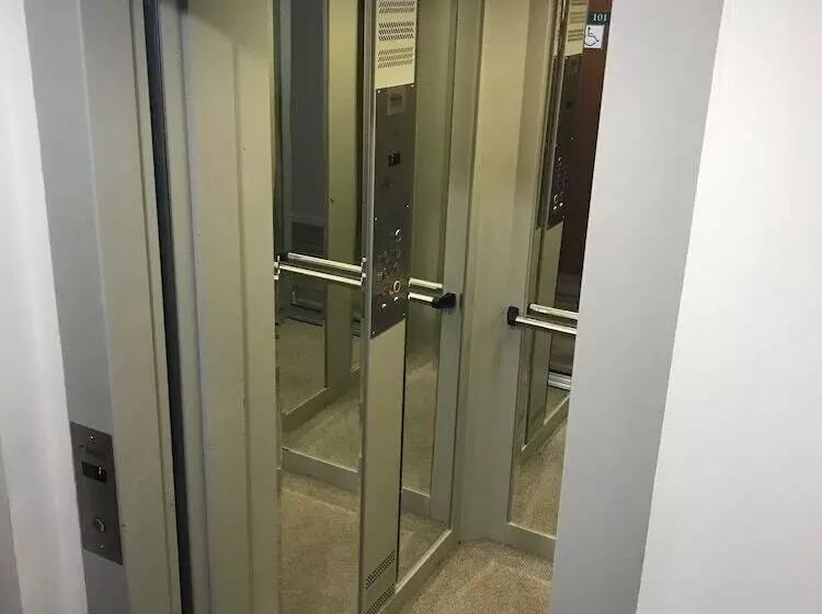 هتل Cerrado