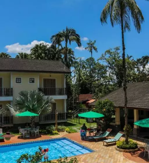 ホテル Rio Penedo