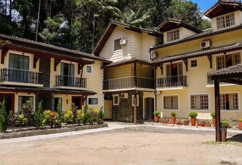 ホテル Rio Penedo