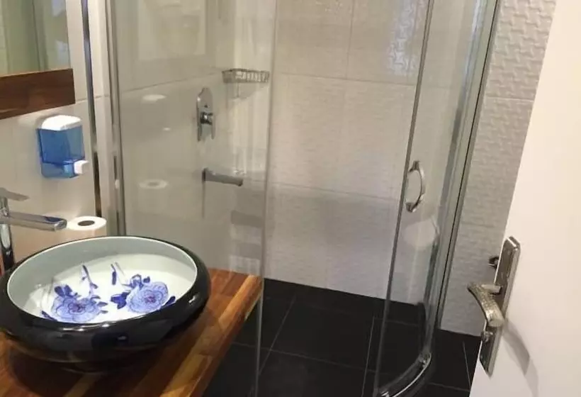 Sahin Hotel 2