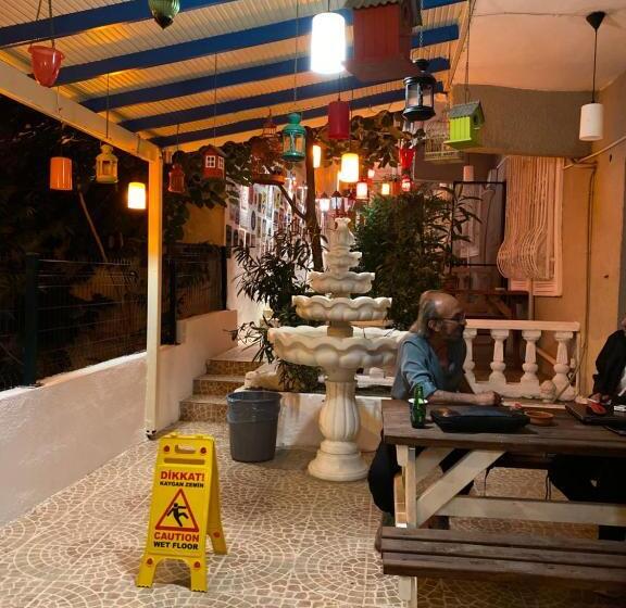 モーテル No Problem Pansiyon & Alkaya