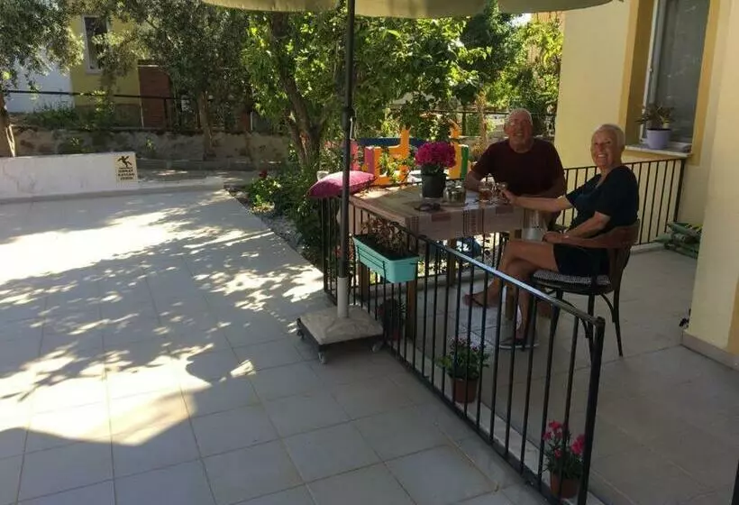 Sarıhan Apart Otel
