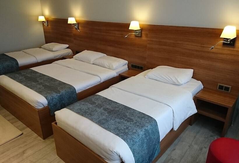 تختخواب و صبحانه Nur