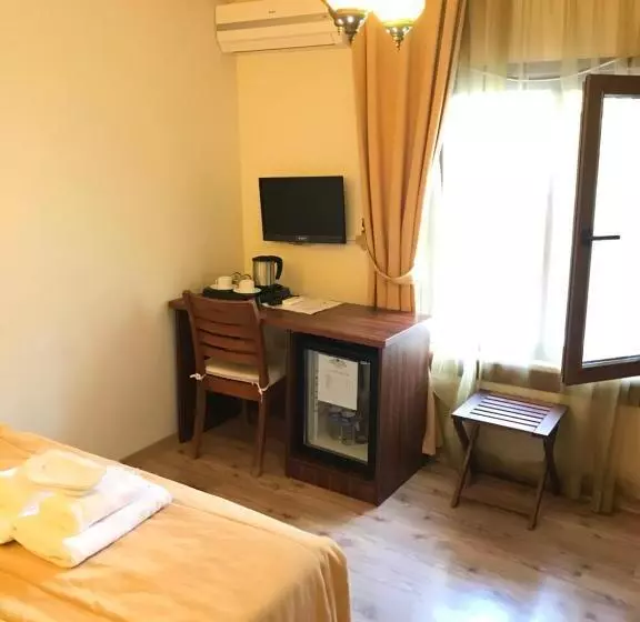 Hotel Foca Antik