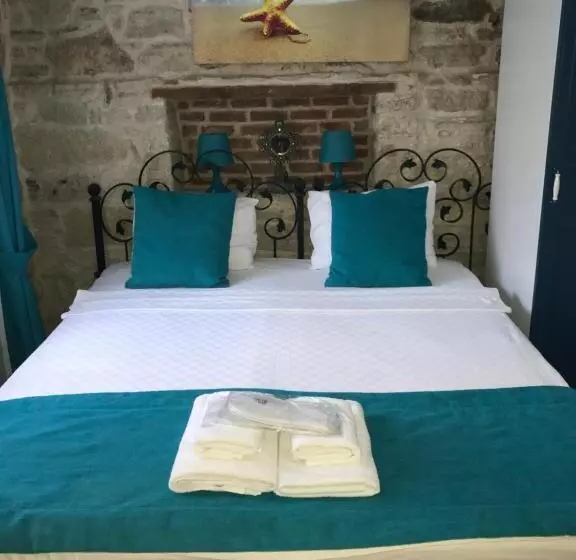 Hotel Foca Antik
