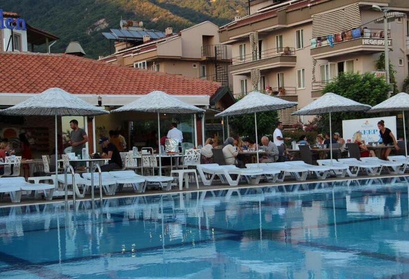 בית מלון כפרי Aloria Garden