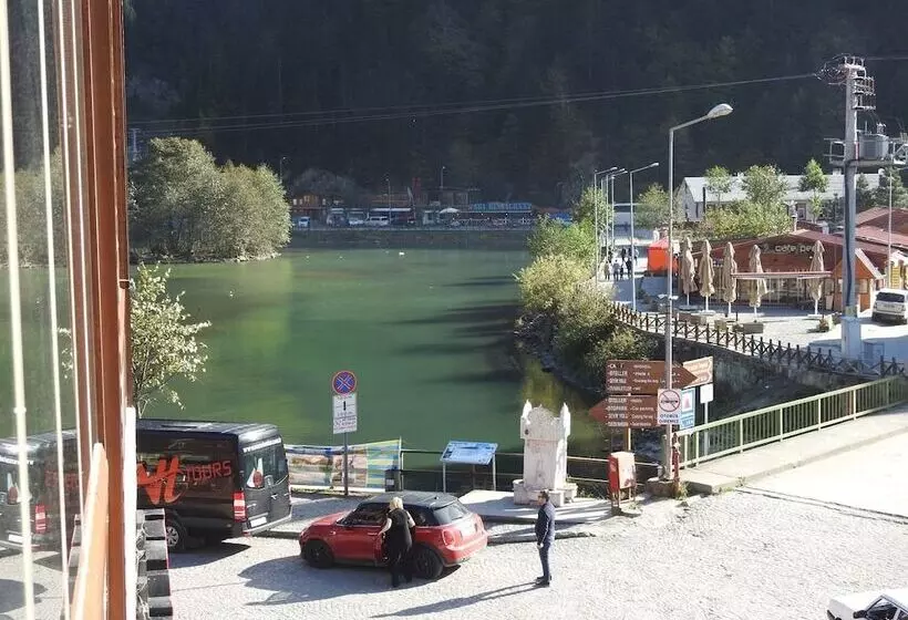 Zengin Motel
