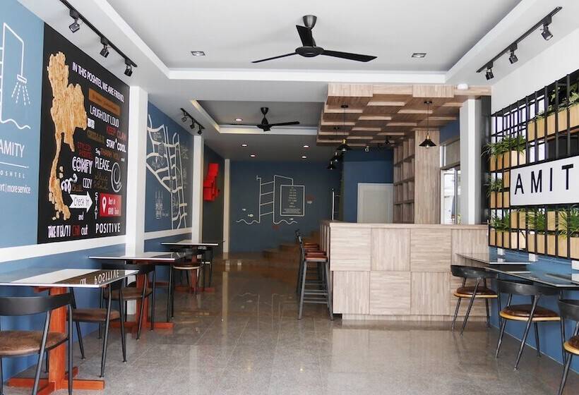 هاستل Amity Poshtel