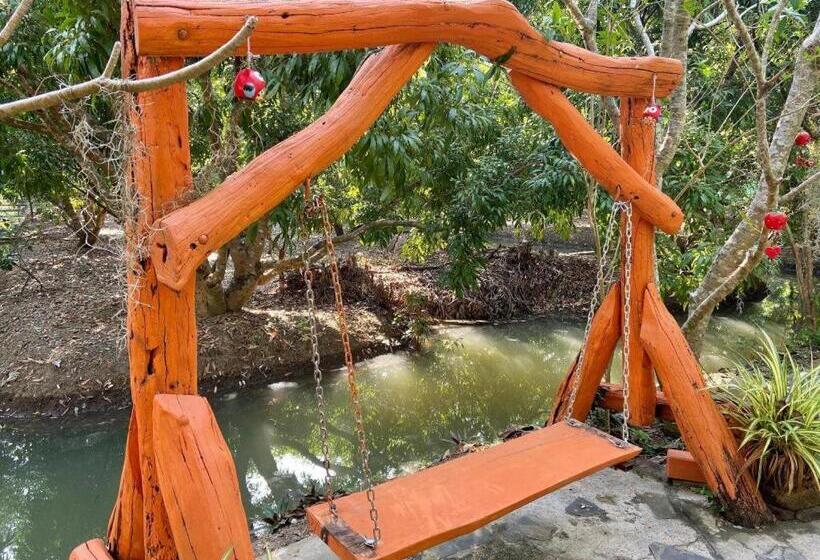 Otel Baan Suan Phidchamika