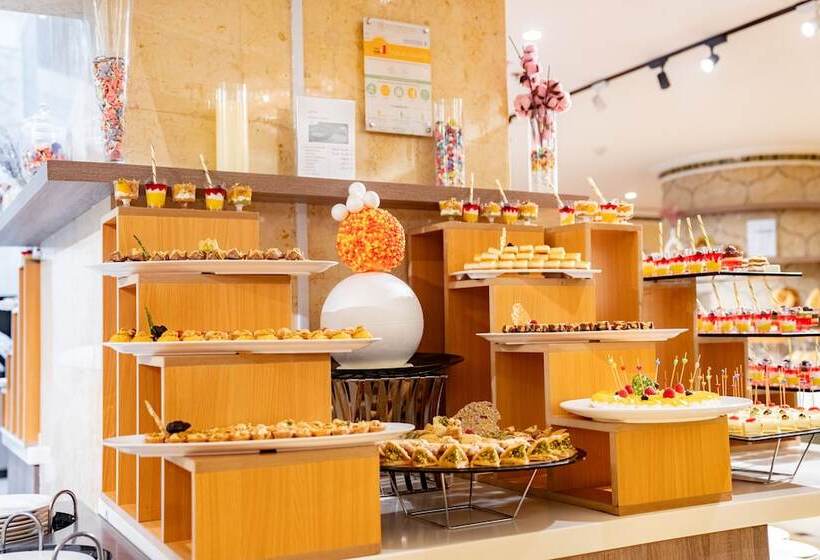 Отель Emaar Grand