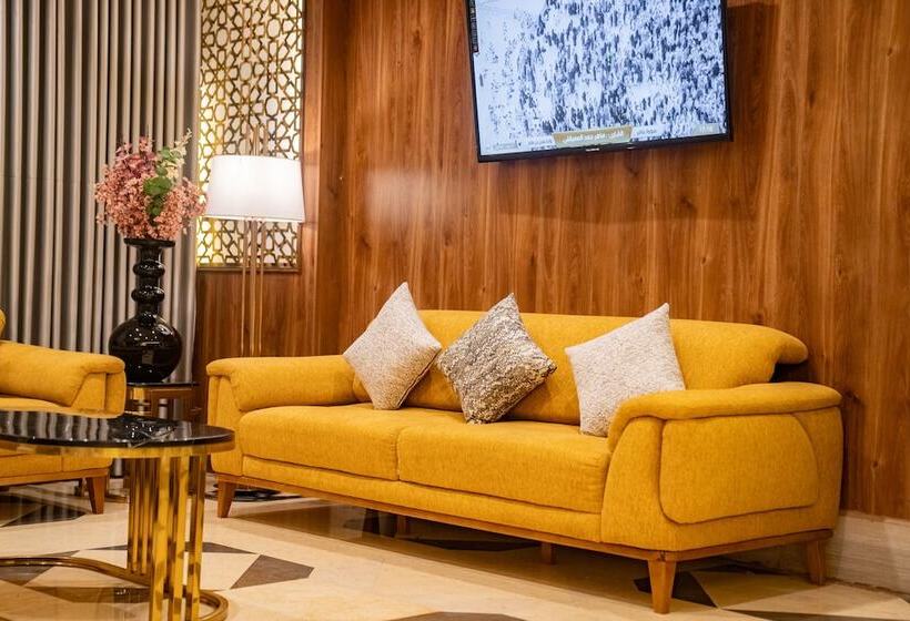 Отель Emaar Grand