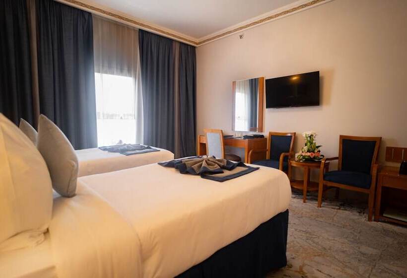 Отель Emaar Grand