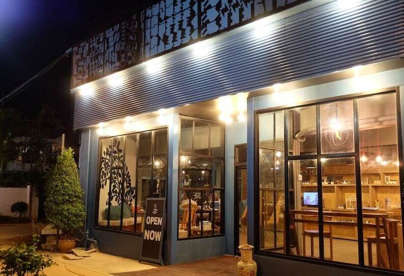 Otel Maldives Beach Resort