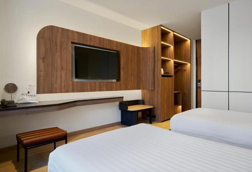 Panmanee Hotel Newly Renovated