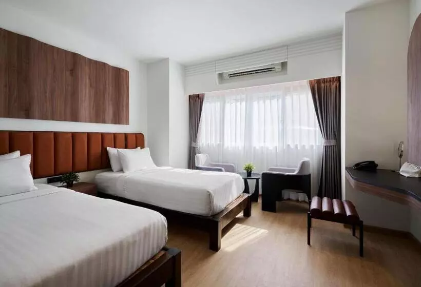 Panmanee Hotel Newly Renovated