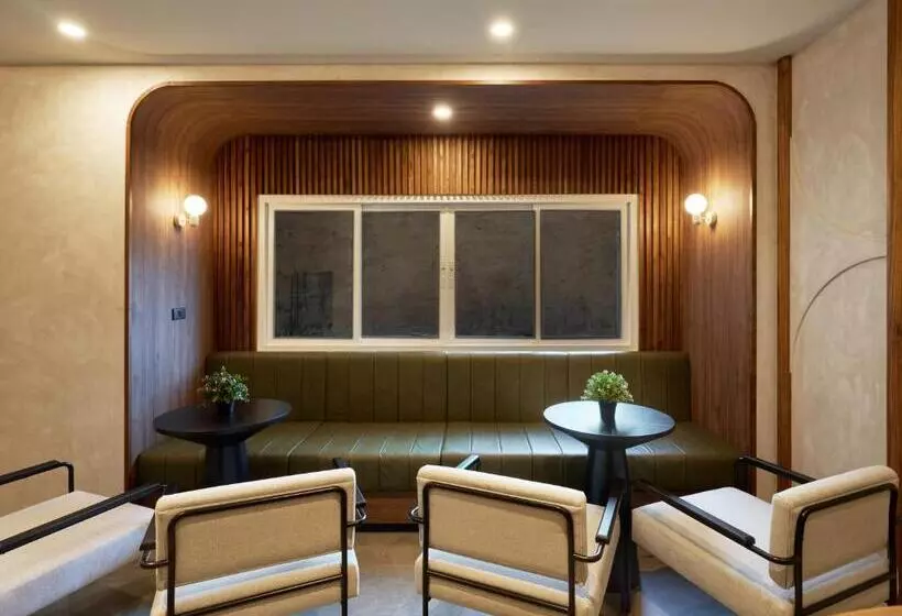 Panmanee Hotel Newly Renovated