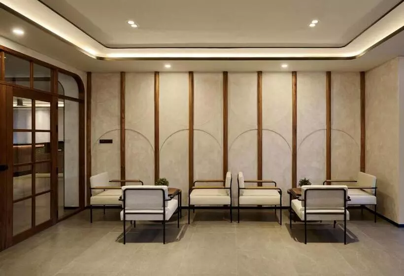 Panmanee Hotel Newly Renovated