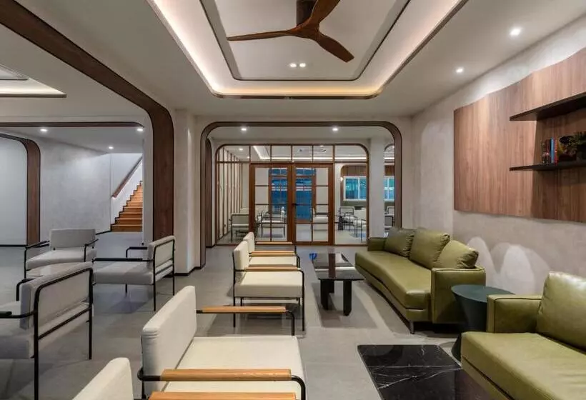 Panmanee Hotel Newly Renovated