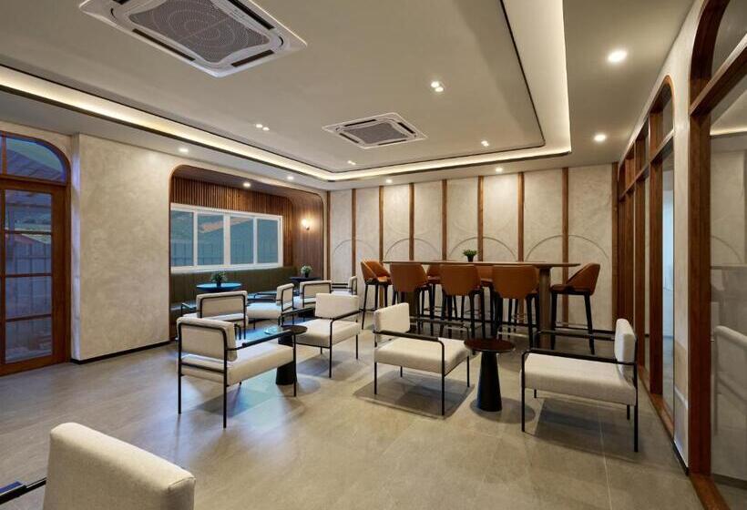 Panmanee Hotel Newly Renovated