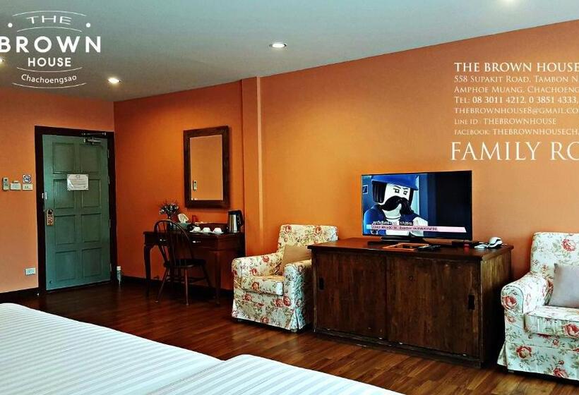 호텔 The Brown House