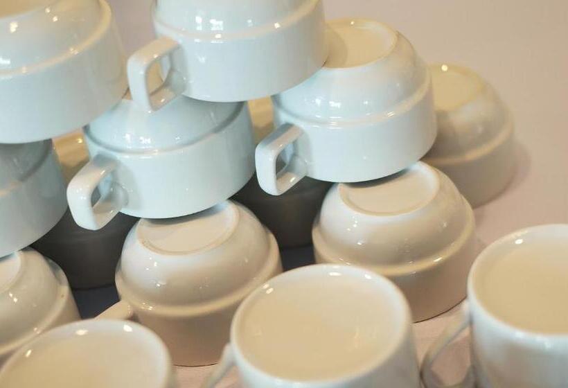 호텔 The Brown House