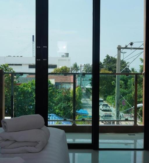 Hotelli Tribe Pattaya Sha Certificated