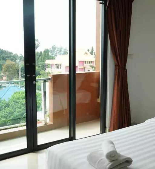 Hotelli Tribe Pattaya Sha Certificated