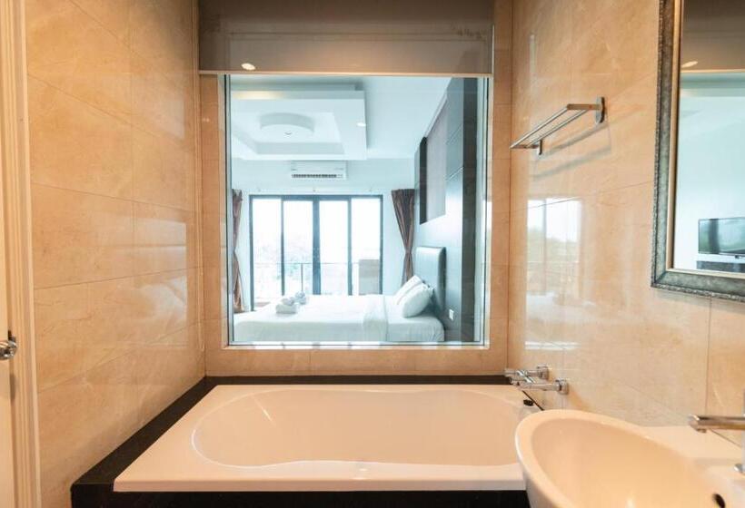 Hotelli Tribe Pattaya Sha Certificated