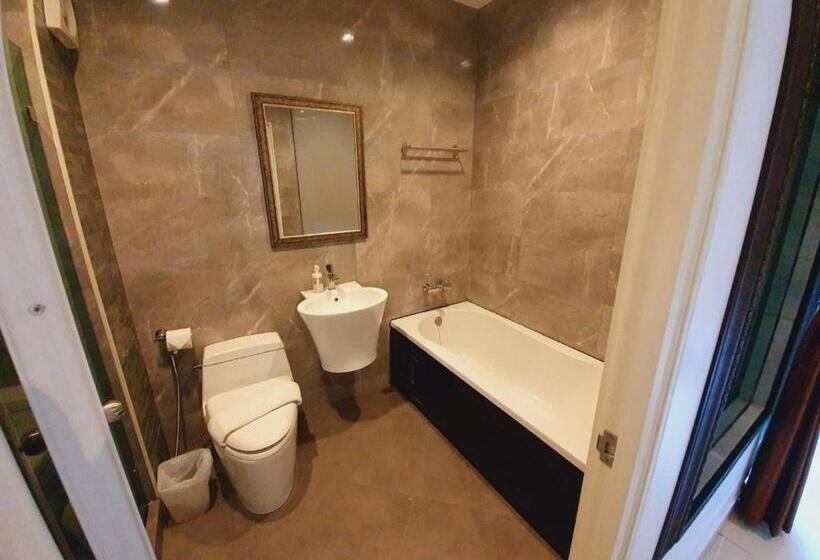 Hotelli Tribe Pattaya Sha Certificated