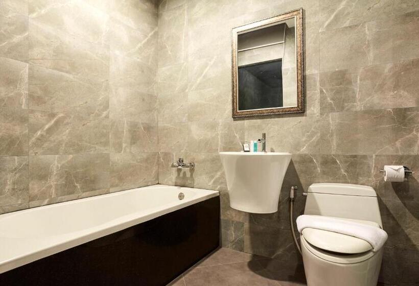 Hotelli Tribe Pattaya Sha Certificated