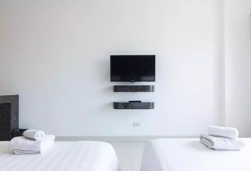 Hotelli Tribe Pattaya Sha Certificated