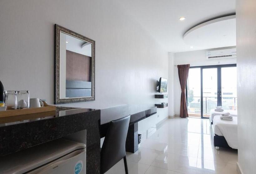 Hotelli Tribe Pattaya Sha Certificated