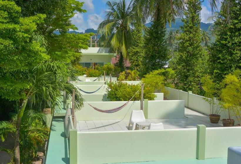 Le Divine Comedie Beach Resort