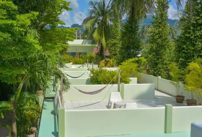 Le Divine Comedie Beach Resort