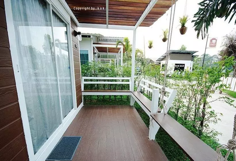 リゾートホテル Baan Kula Roiet
