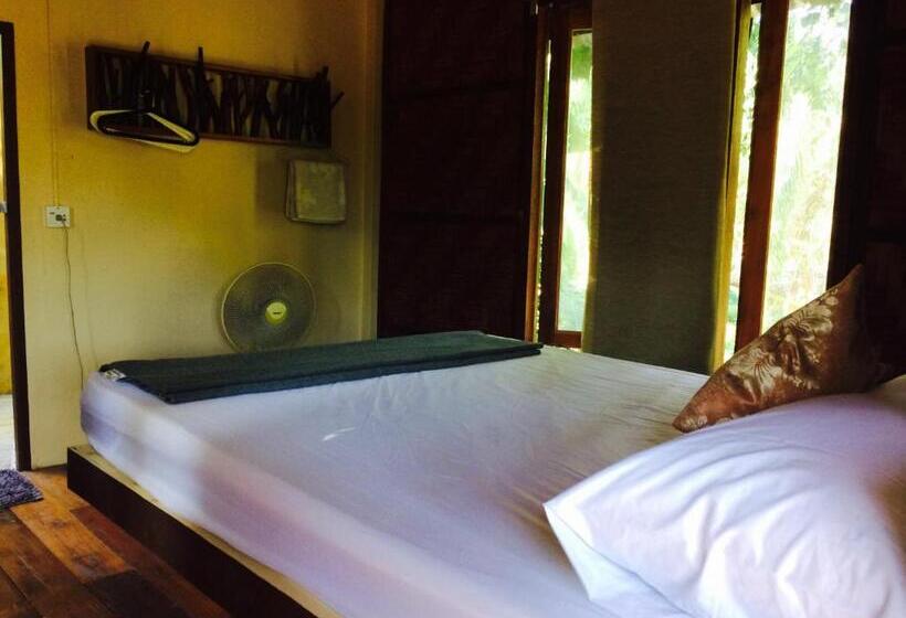 Resort Phayam Garden View