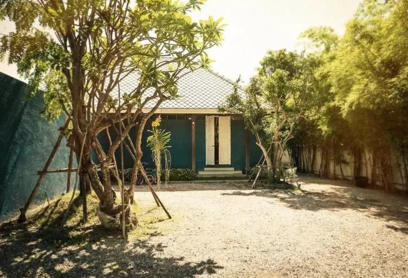 استراحتگاه Pomelo Amphawa The Local Residence