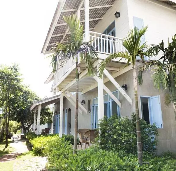 استراحتگاه Pomelo Amphawa The Local Residence