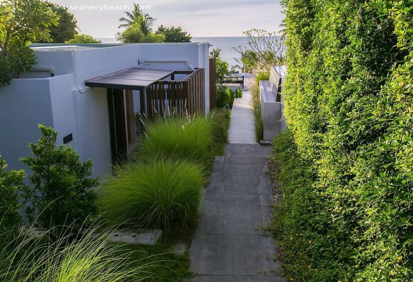 Seanery Beach Resort