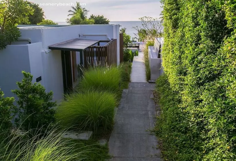 Seanery Beach Resort