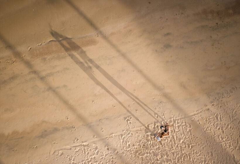 Seanery Beach Resort