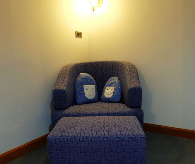 הוסטל Baan Aom Boutique Pranburi