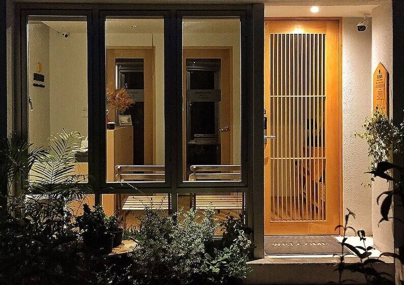 Benri Sriracha Residence