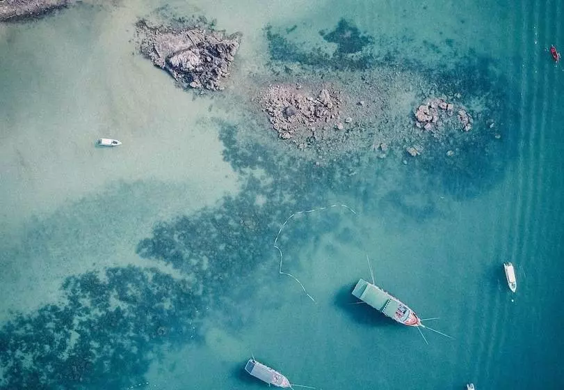 ホテル Adang Island Resort