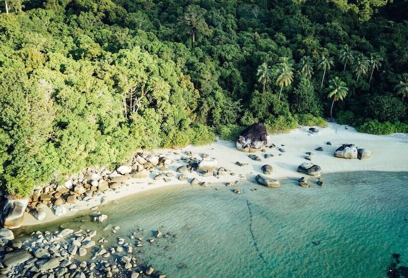 Hotelli Adang Island Resort